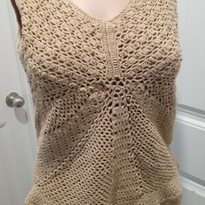 Bandolino Size M Crochet Knit Sleeveless Top With Wood Beading And Lined